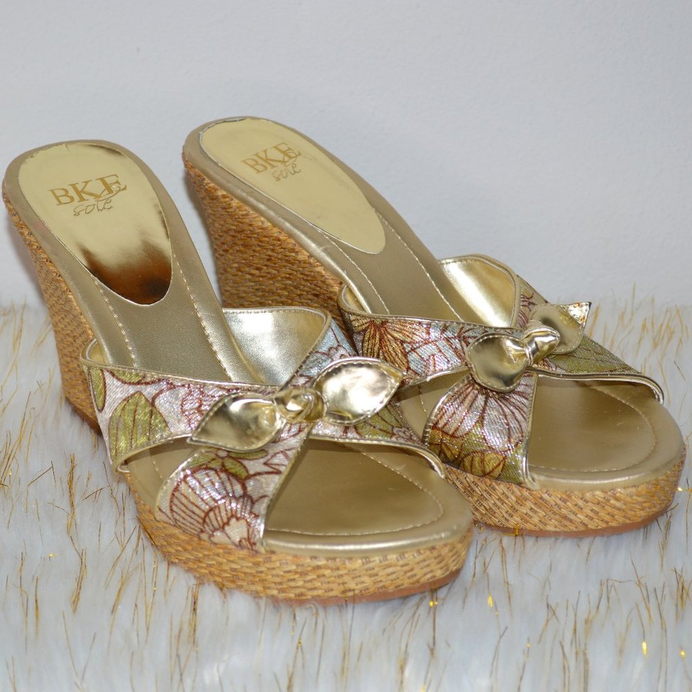 BKE Metallic Gold Wedges